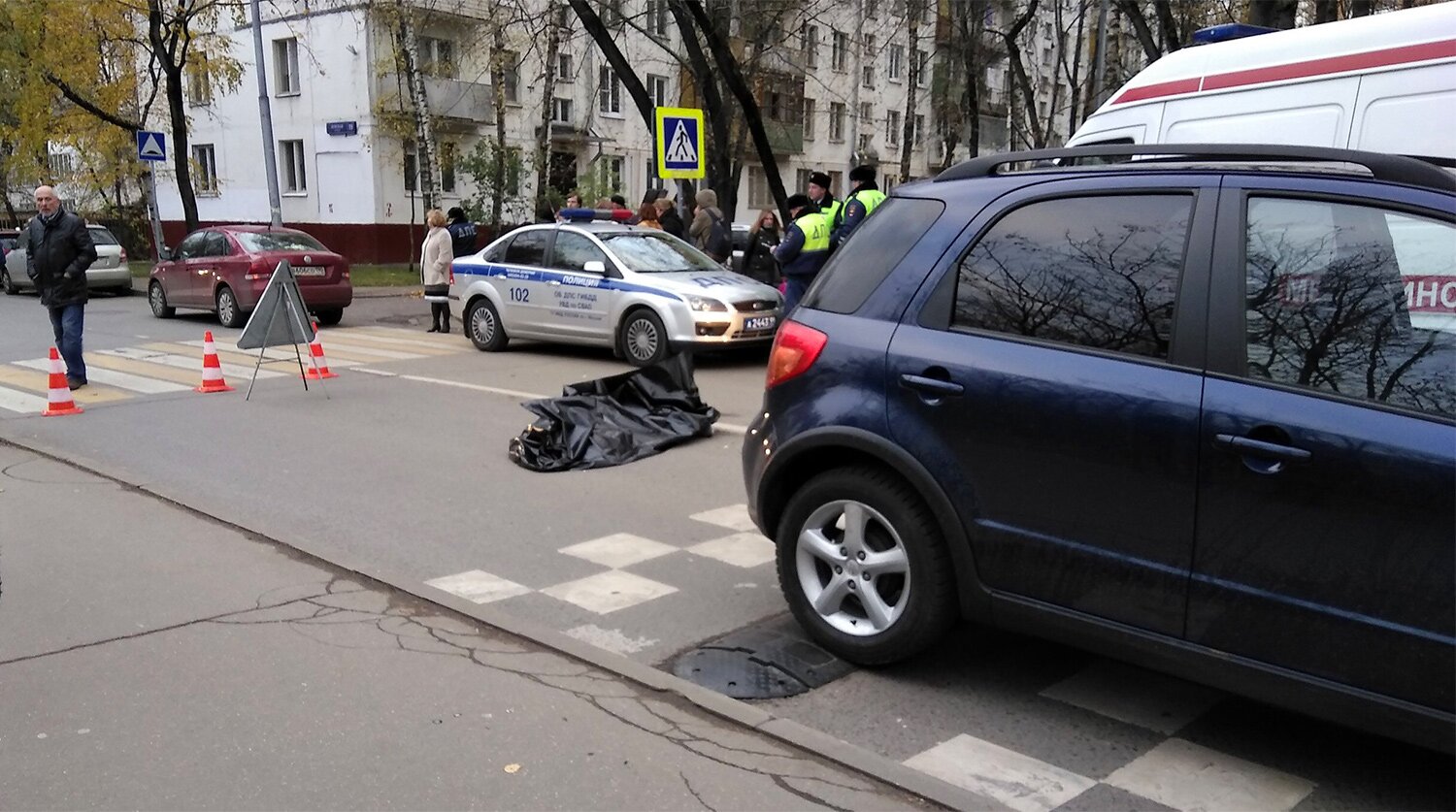 ​В Москве Suzuki насмерть сбил 10-летнего школьника - кадры