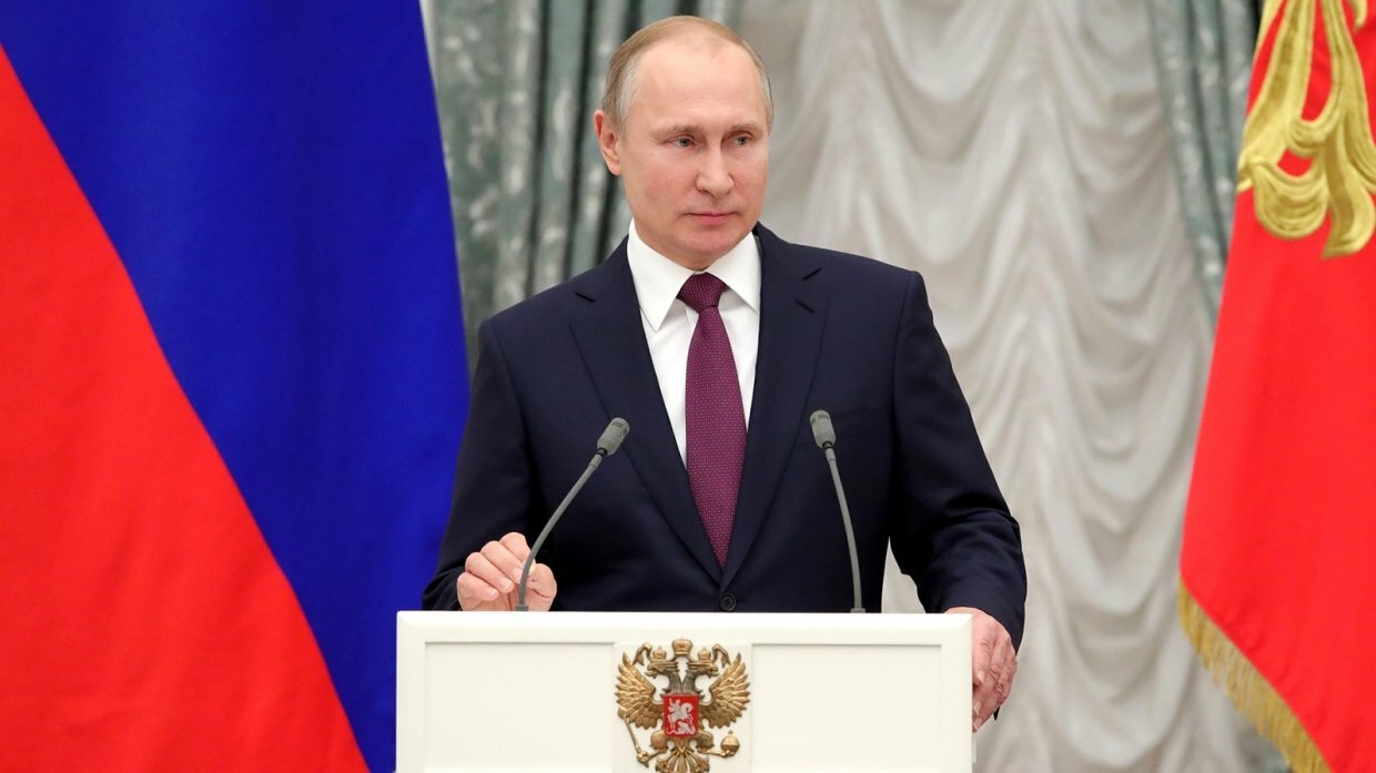 Путин о развернувшейся в США борьбе против Трампа: "Система немножко потрескивает"