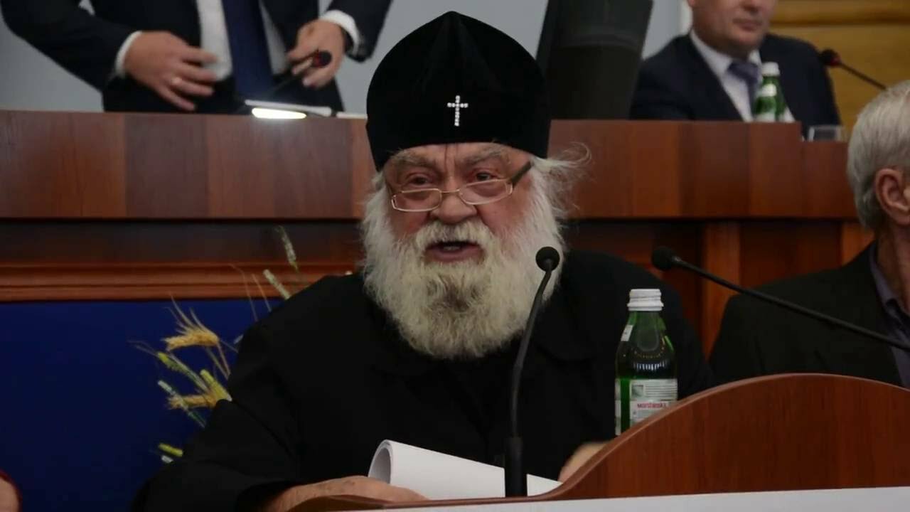 Митрополит УПЦ МП Софроний отказался "повторять за Москвой" и поддержал автокефалию