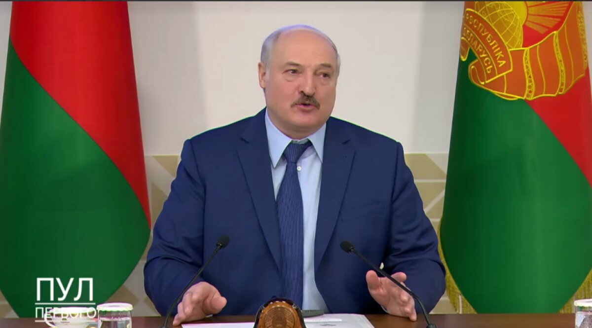 Лукашенко согласился на девушку-дублера: "Президентом Белоруссии будет женщина"