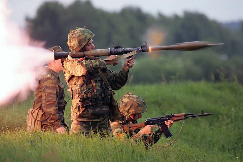 “Когда Россия продает оружие, она не навязывает каких-то условий, в отличие от США”, - Филиппины прокомментировали покупку российских гранатометов РПГ-7В