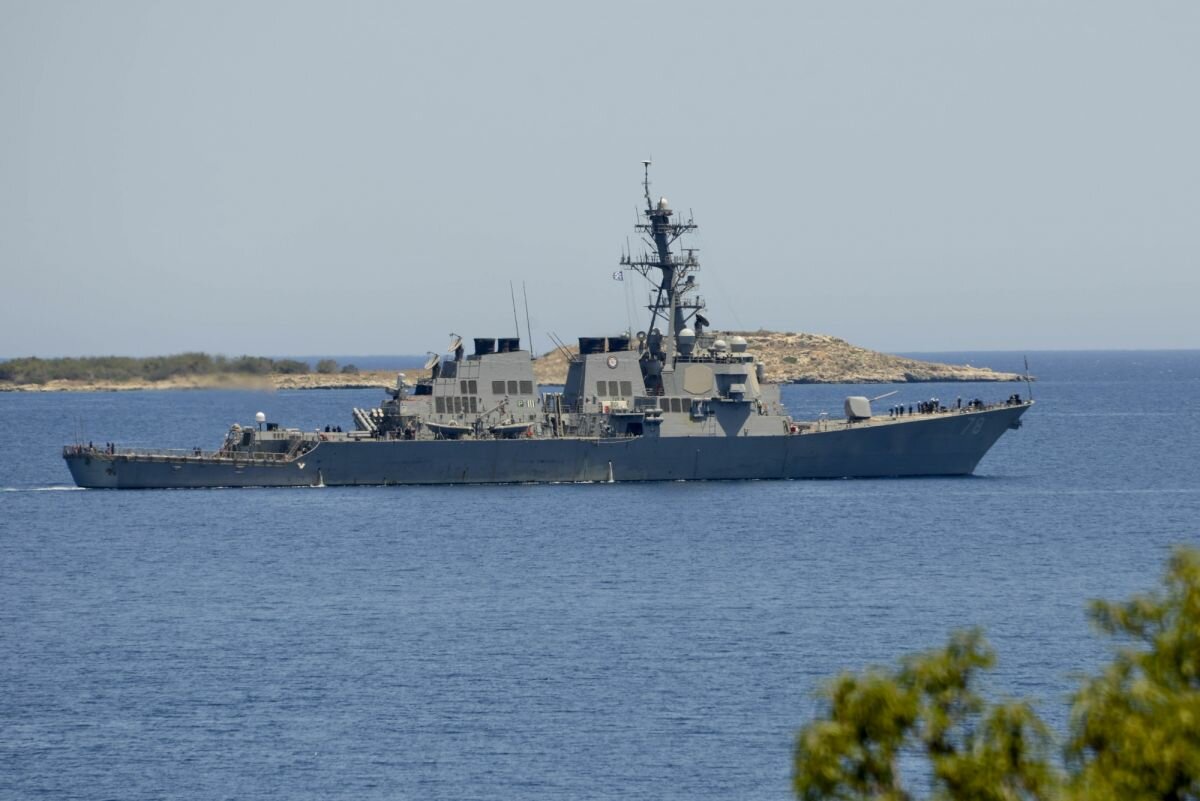 В Черное море направляется еще один эсминец США