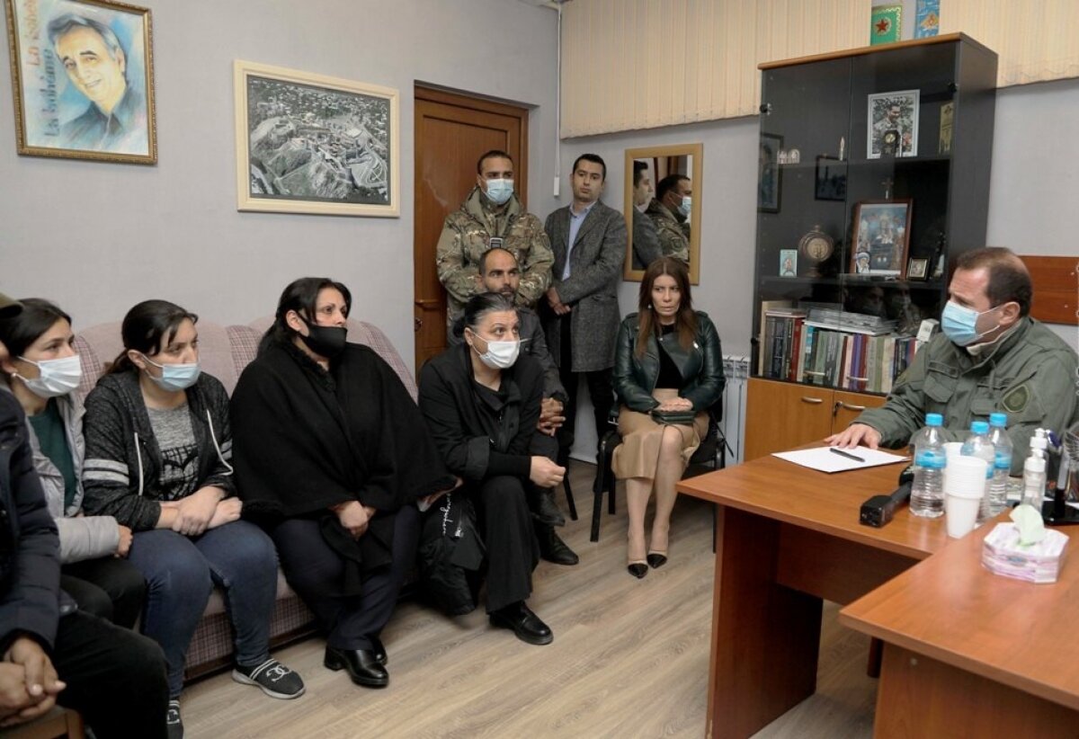Родные пропавших армянских военных встретились с Пашиняном