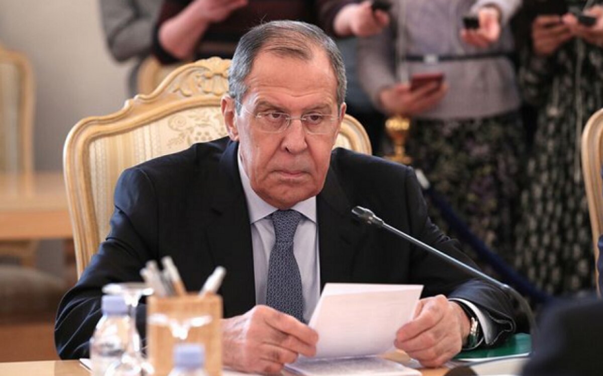 Россия ведет борьбу с террористами: Лавров ответил Турции по ситуации в Сирии