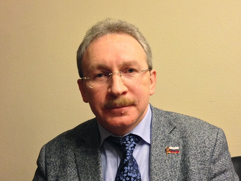 Депутат Эрнест Макаренко: Джобс мог бы делать интересные вещи, но не познал Бога