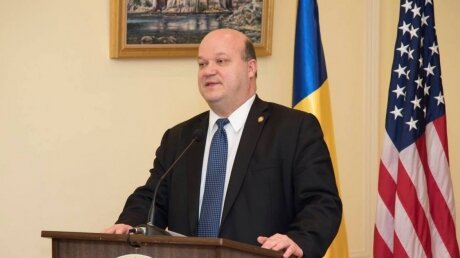 Экс-посол Украины Валерий Чалый призвал готовиться к разрыву связей с Россией