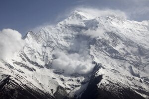 непал, эверест, лавина, происшествия, землетрясение