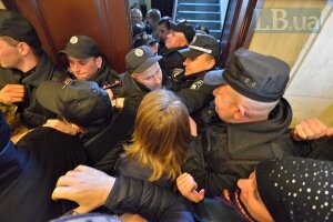 киев, митинг, беспорядки, алкомайдан, свобода, драка, депутаты