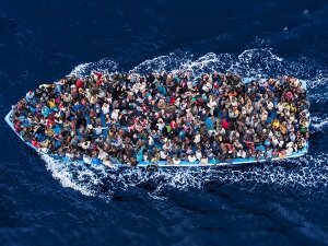 ливия, мигранты, лодка,сердиземное море