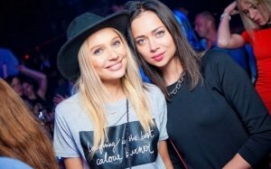 Настасья Самбурская, Наталья Рудова, "Универ", Россия, сериал, Ибица, фото, прогулка, отдых