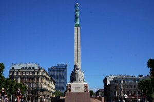 новости россии, латвия, общество