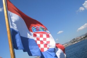 наблюдатели, избирательный участок, Хорватия, президентские выборы