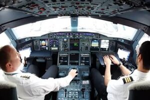 Египет, захват Airbus 320 , Александрия — Каир, EgyptAir, 29.03.16, экипаж, авиация, освобождение пассажиров, переговоры, ларнакия