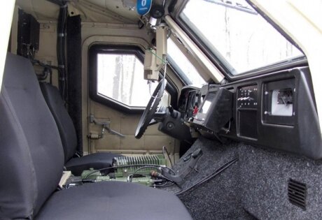 Во Львове запустили серийное производство военного броневика "Дозор Б"