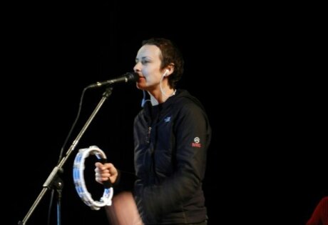 Юлия Чичерина посетила Луганск с благотворительным концертом