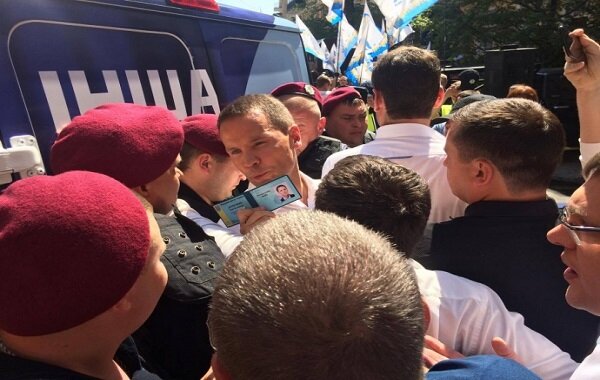 В Киеве произошла потасовка между любителями Саакашвили и полицией