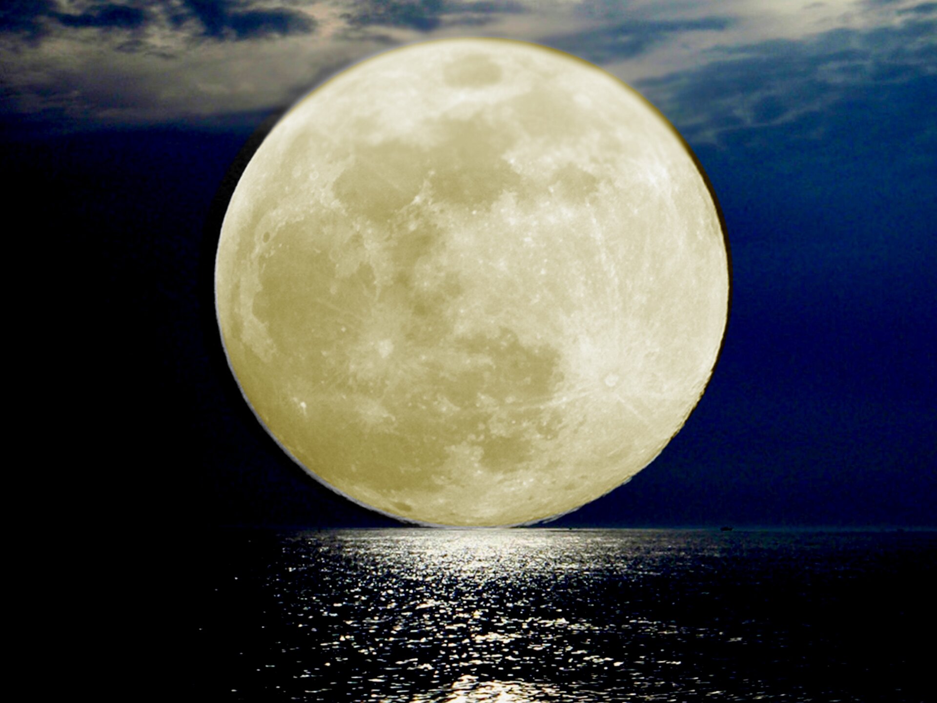 полнолуние фото луны озёра встречаются