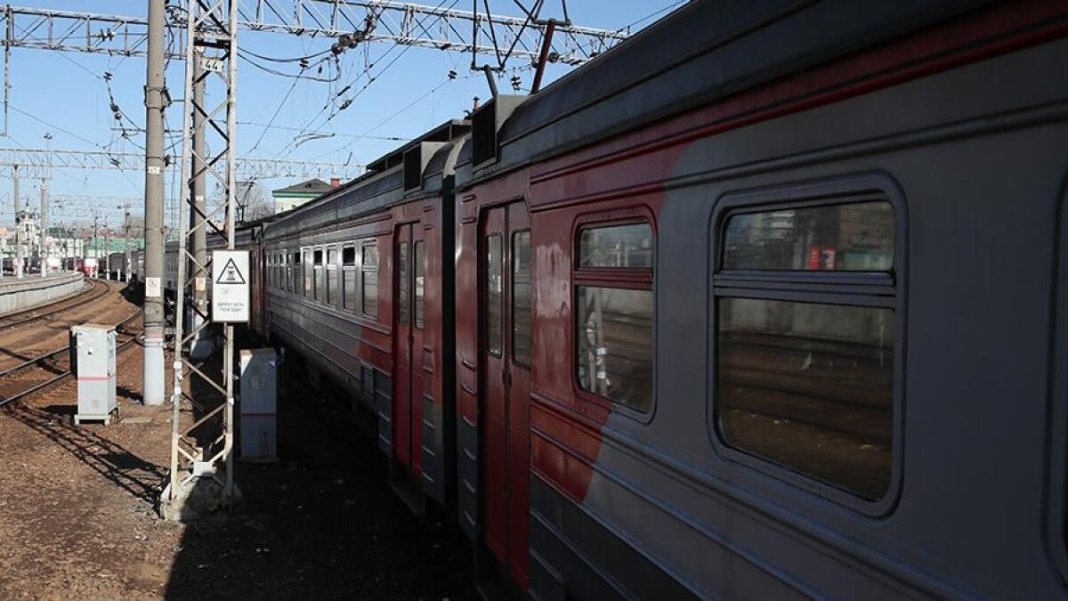 Зацепер погиб от удара током на крыше поезда в Подмосковье