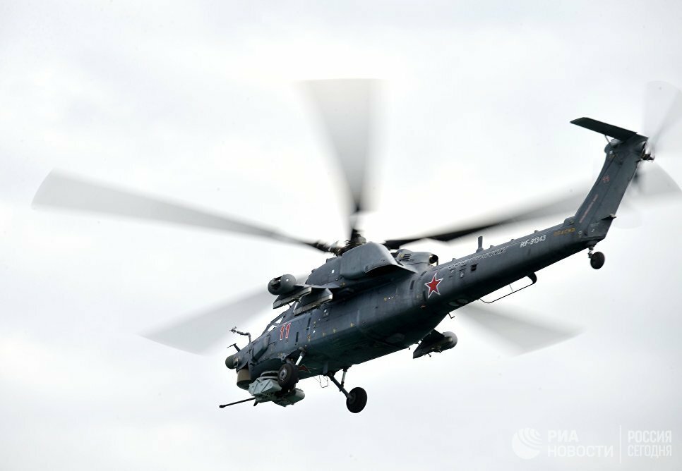 Российский военный вертолет совершил экстренную посадку в Сирии