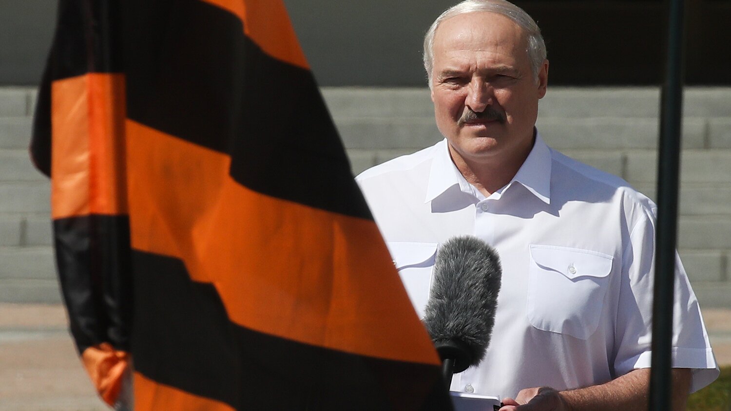 Лукашенко поблагодарил Путина за совет: "Спасибо моему другу"