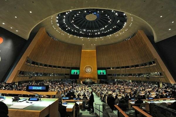 Генассамблея ООН поддержала "антироссийскую" резолюцию Украины по Крыму
