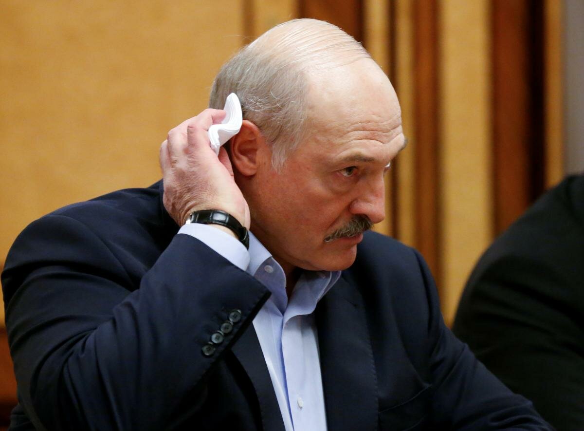 ​Лукашенко рассказал о том, сдавал ли он тест на COVID-19, и о ситуации с вирусом в Белоруссии