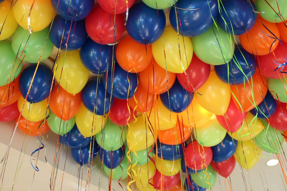 День рождения, воздушные шарики, гелий, женщина, ребенок, Кемеровская область