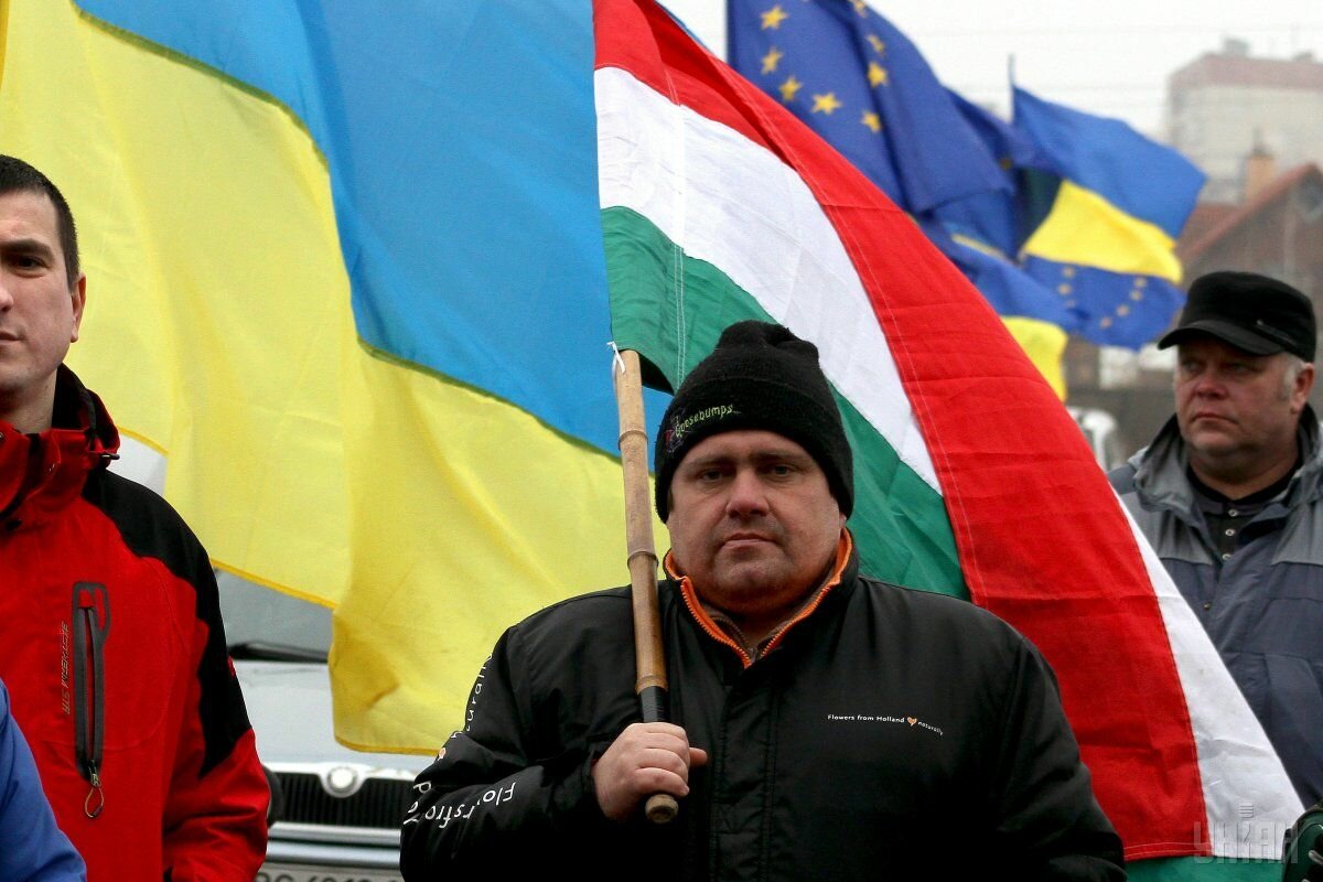 ​Венгрия выдвинула Киеву требование по Закарпатью: будет новая "горячая точка"
