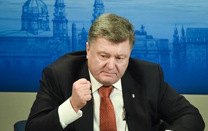 Порошенко ответил на обвинения Запада в ущемлении прав нацменьшинств на Украине 