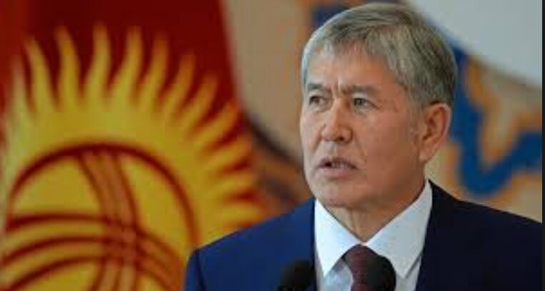 Скандал в Киргизии: президент Атамбаев призвал всех несогласных с его политикой выехать в Казахстан