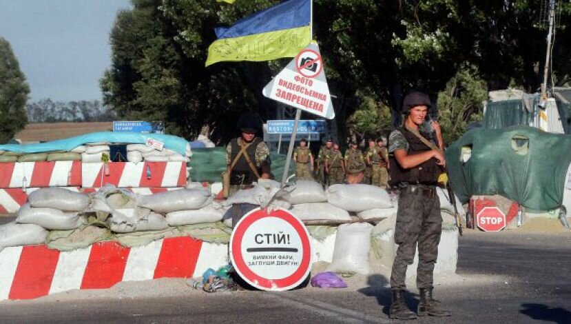 В Донбассе ВСУ готовятся к отражению атаки "врага"