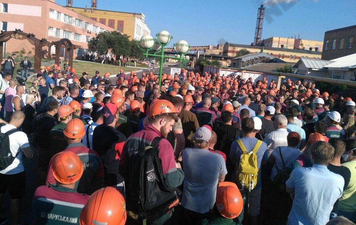 ​Акции протеста в Белоруссии: к шахтерам присоединились и кардиологи