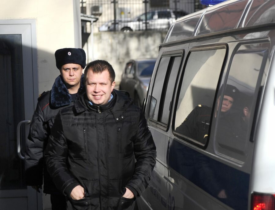 Агитация в Москве сорвалась: глава столичного штаба Навального задержан и ожидает допроса