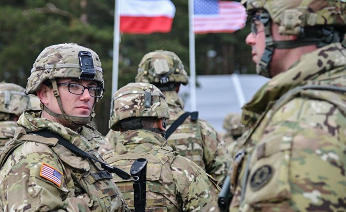 ​Вашингтон отказывается размещать военную базу “Форт Трамп” в Польше - СМИ