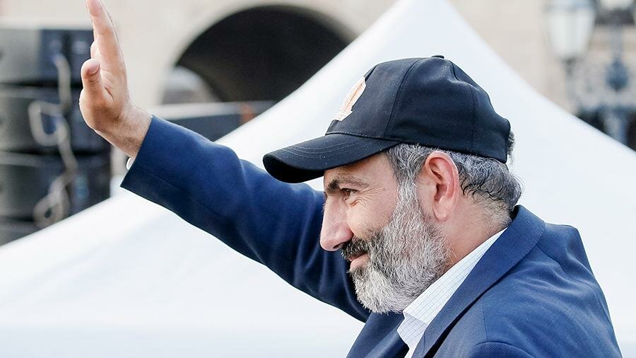 Пашинян совершил свой первый дипломатический визит в качестве премьер-министра Армении