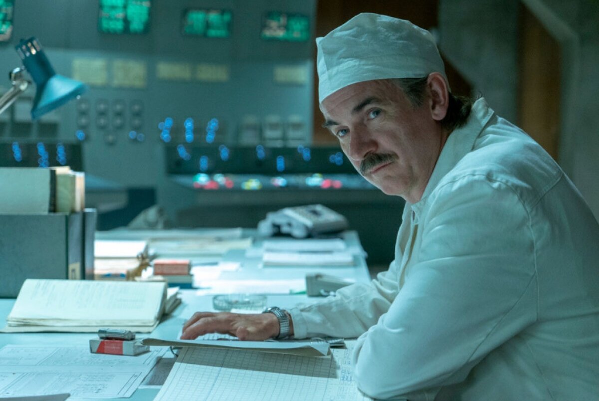 Из жизни ушел британский актер, сыгравший Дятлова в сериале "Чернобыль"