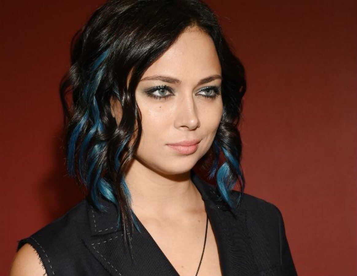 Настасья Самбурская, актриса, критика, русские туристы, Инстаграм