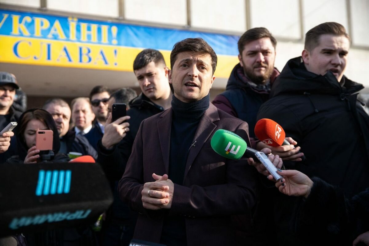 ЦИК Украины огласил решение по допуску Зеленского к выборам президента