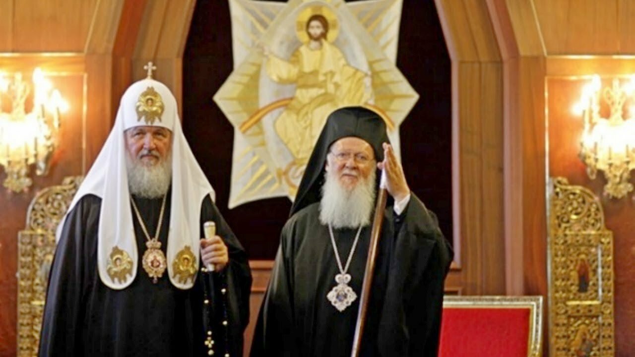 В РПЦ рассказали, за что Варфоломей "мстит" патриарху Кириллу