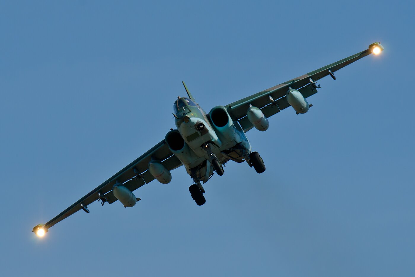 Сирийские боевики на зенитке бросили вызов пилоту российского Су-25 – кадры