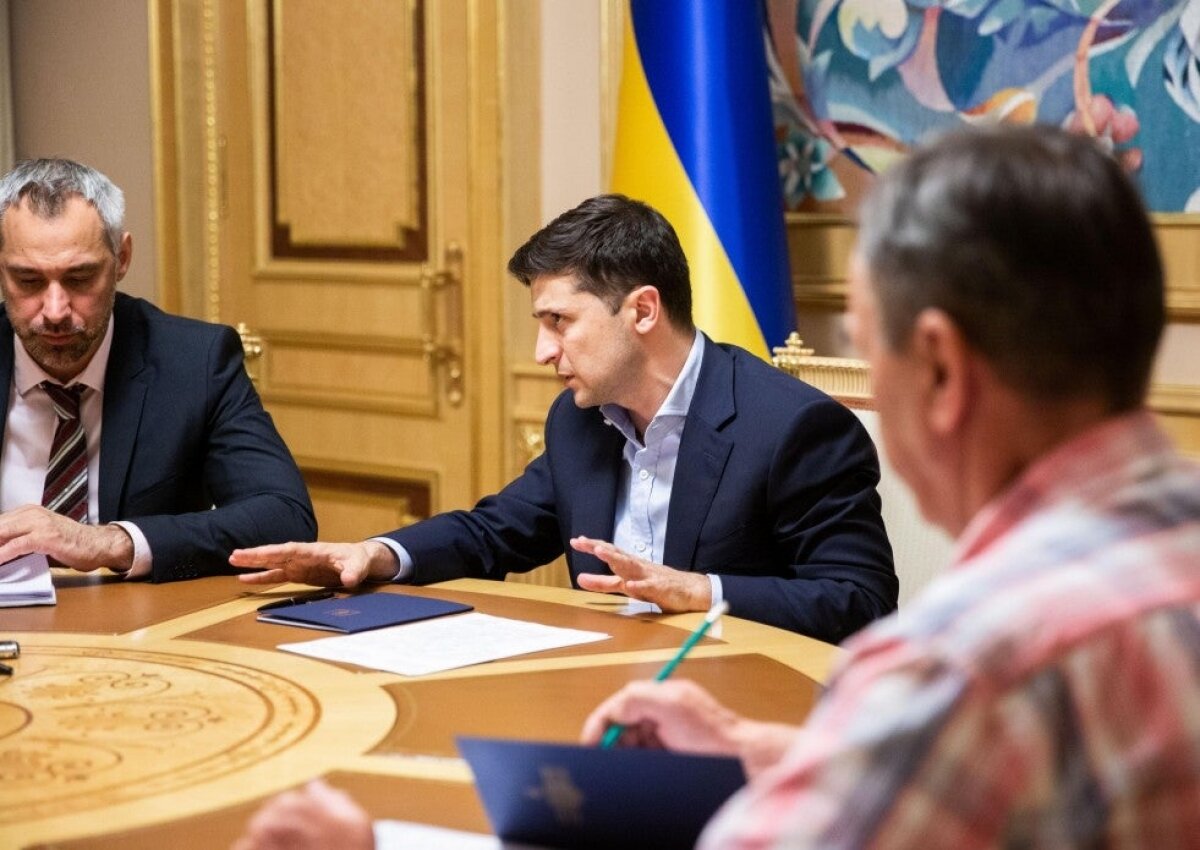 Зеленский снова созывает срочное собрание СНБО