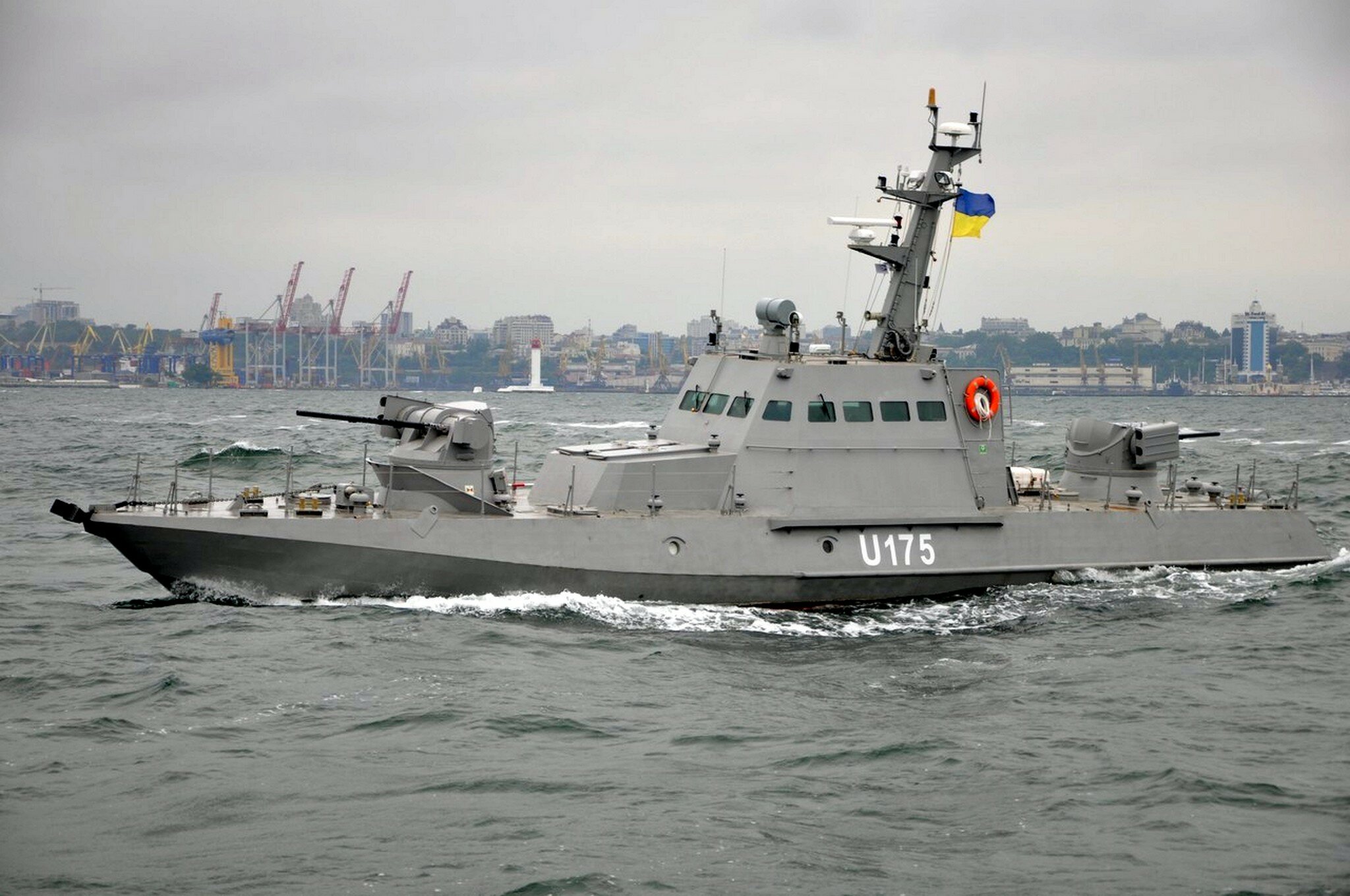 Официально: ВМС Украины подтвердили захват Россией трех украинских кораблей