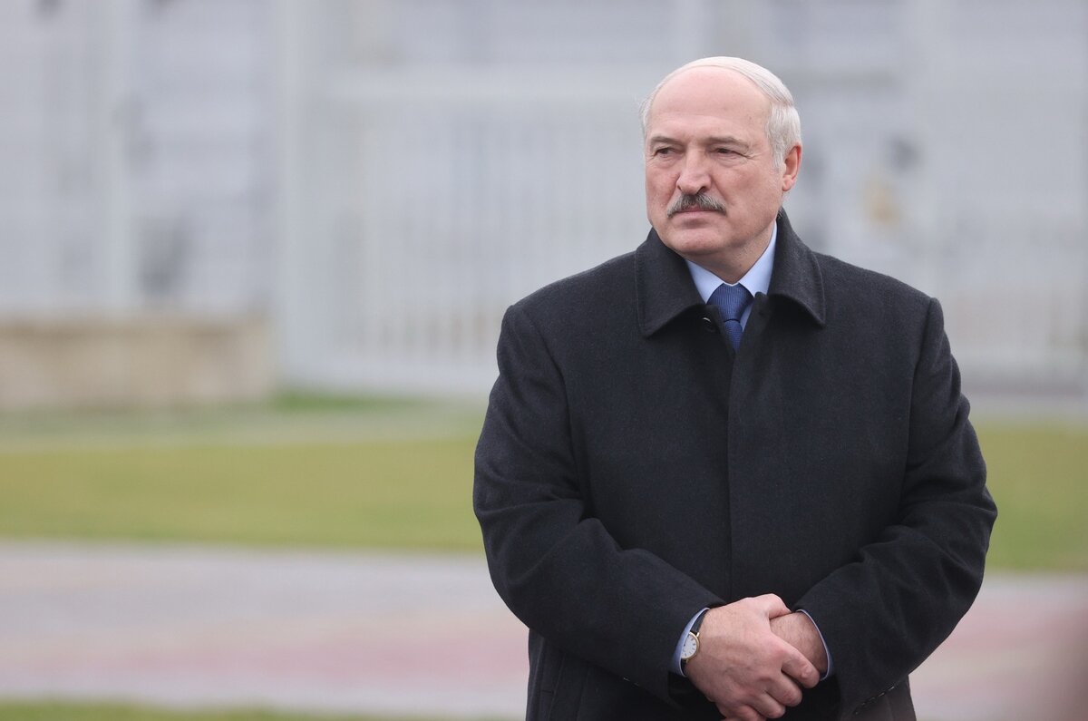 Лукашенко назвал имена двух возможных "преемников"