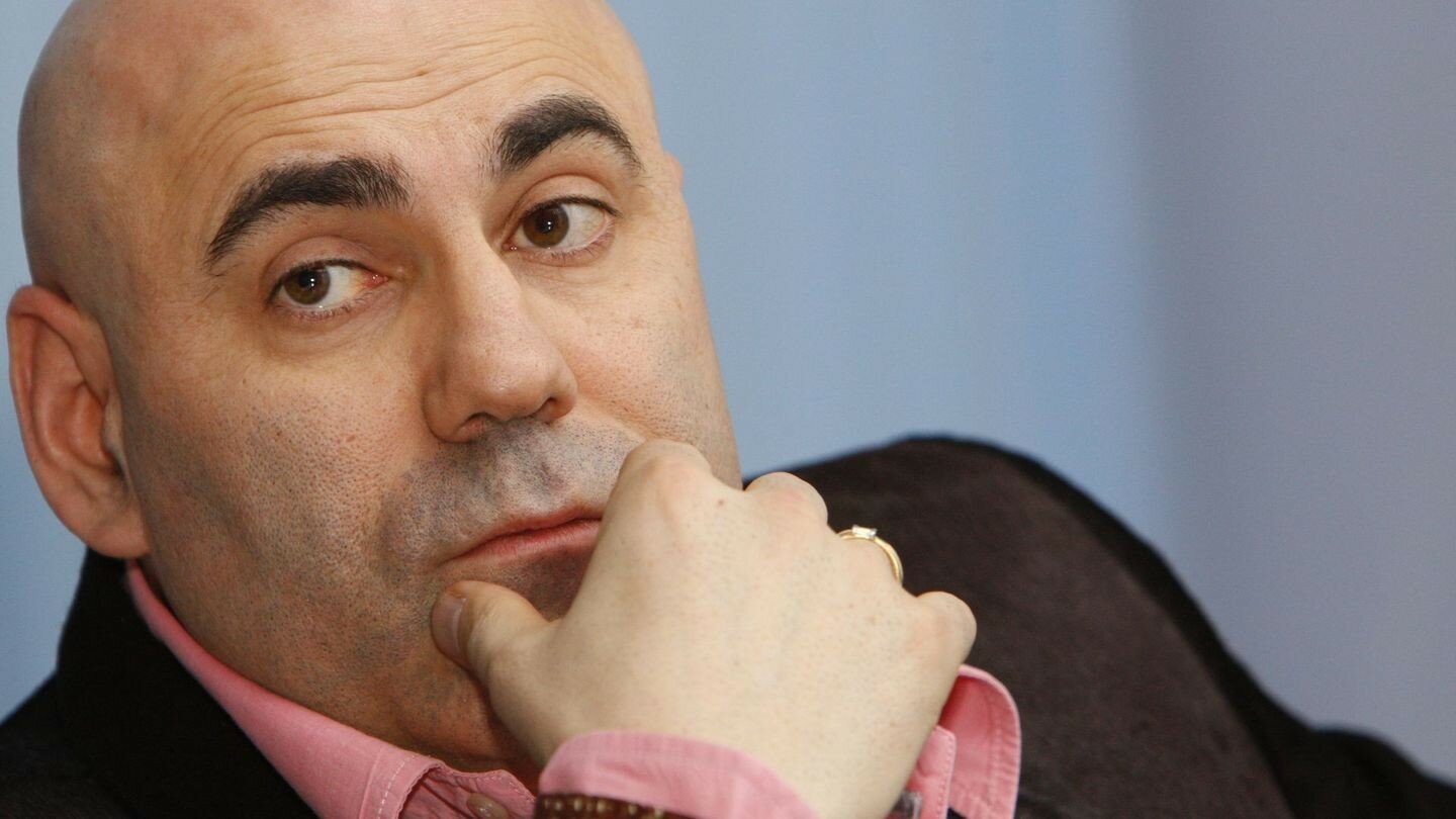 Иосиф Пригожин отреагировал на высказывание Сергея Лазарева в адрес возведенного памятника Калашникову: "В армии не служил, наверное"