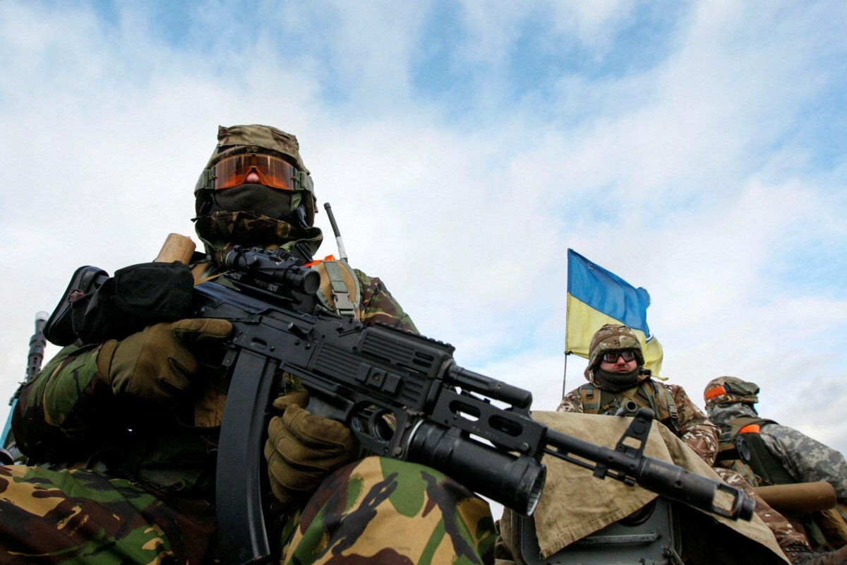Украинская армия перешла в атаку на позиции ДНР в районе Ясиноватой