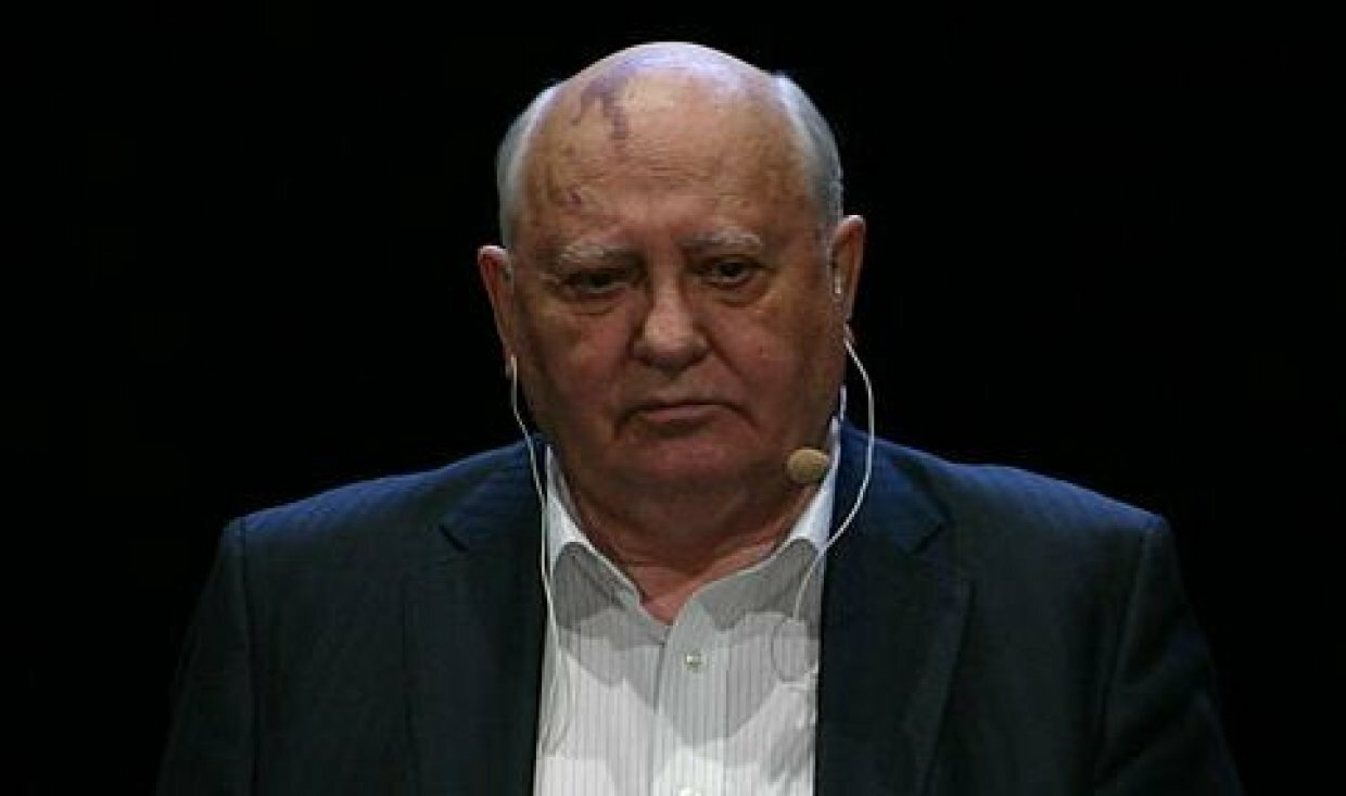 Горбачев не согласился с мнением Путина об одностороннем разоружении СССР