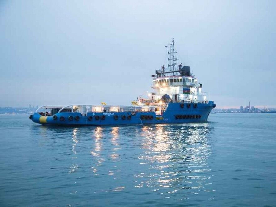 ​Киев бьет по своим: в Херсоне задержали судно за поставку топлива Черноморскому флоту