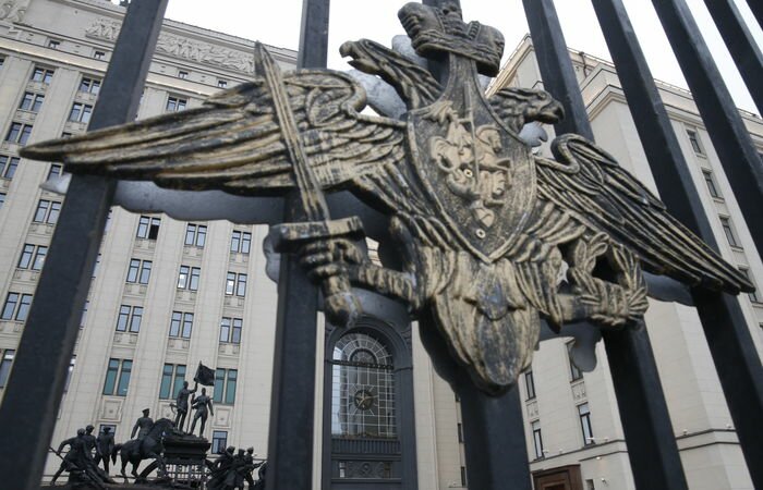 Минобороны РФ выступило с официальным комментарием относительно информации о "захвате в плен" российских военных в Сирии