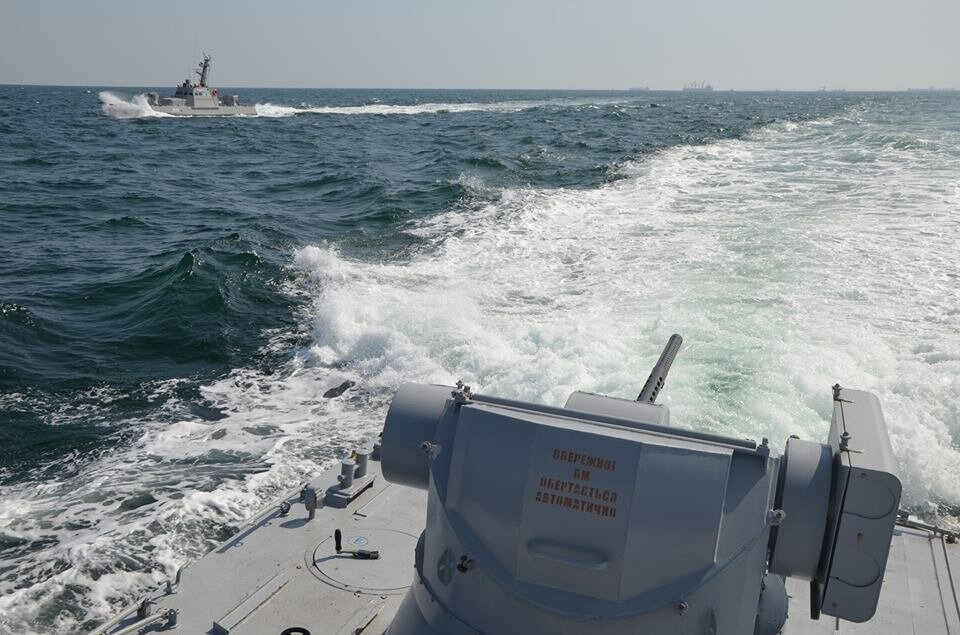 В Совфеде предупредили, что Киев может не досчитаться трех кораблей ВМС, нарушивших российскую границу