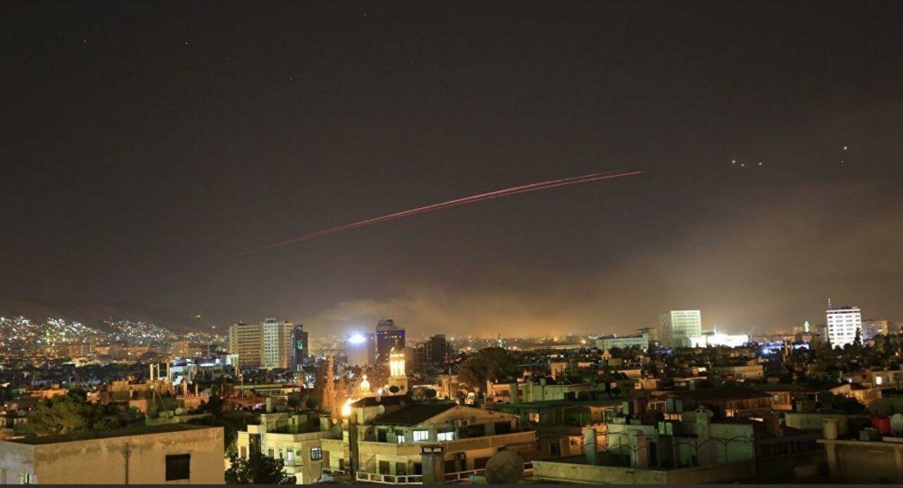 СМИ: сирийские ПВО отразили атаку в районе аэропорта Дамаска 